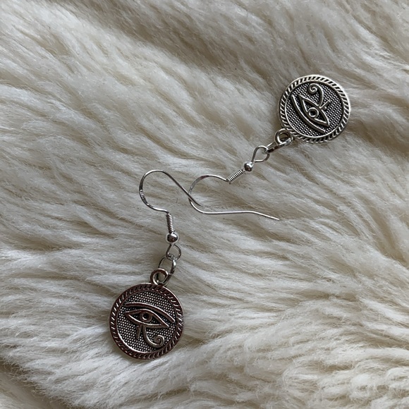 Artisan Egyptian Eye of Horus earrings Protection Amulet sterling silver hooks - Picture 6 of 8